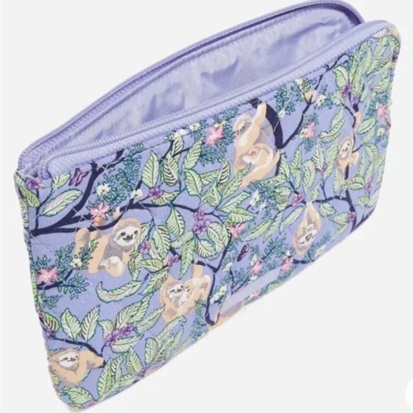 Vera Bradley RFID All Day Simple Wristlet Hanging Around Purple Sloths nwt - Picture 2 of 3